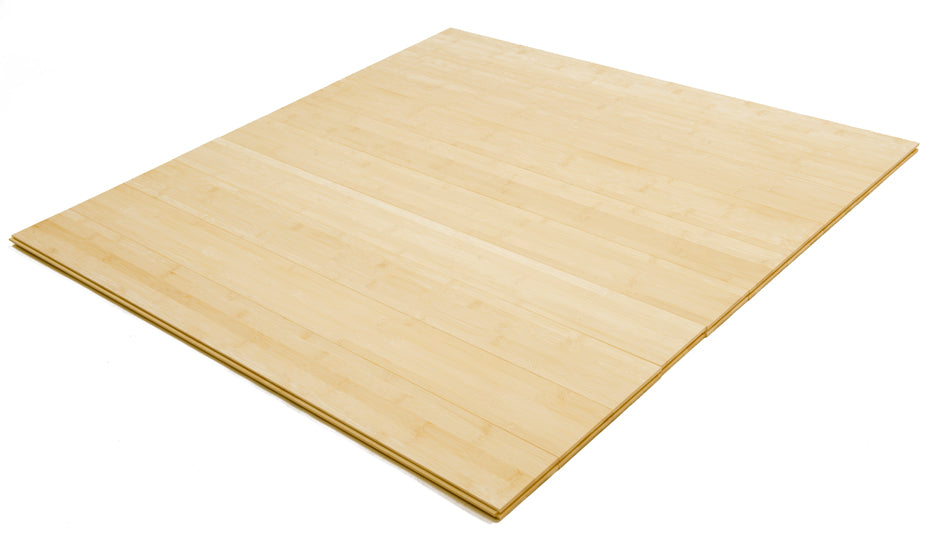 Hellgelbes Bambusparkett in horizontal Verlegung, Glimpex-G Marke, sichtbare Oberflächenstruktur, langlebiges Holzdesign