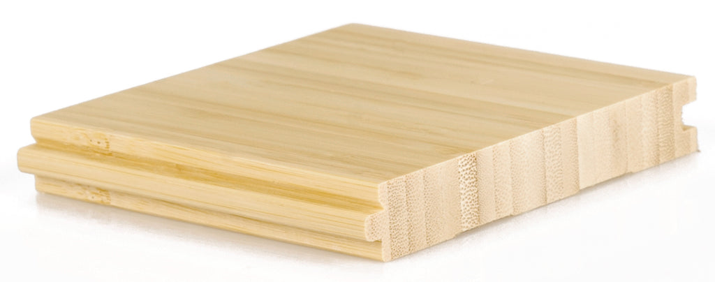 Hell vertikales Bambusparkett von Glimpex-G, Rohzustand, glatte Oberfläche, langlebiges Naturholz für Bodenbeläge.